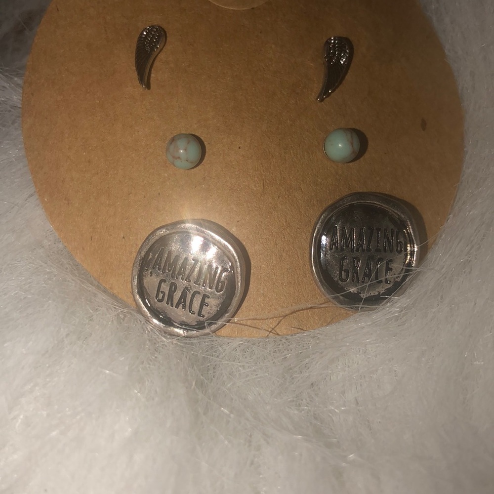 AMAZING GRACE  ANGEL WING 😇😇SET